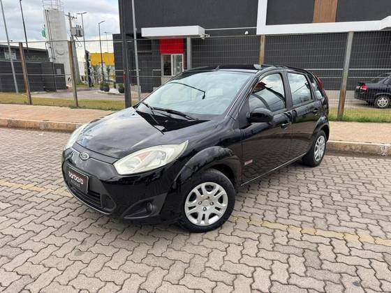 FORD FIESTA 1.6 MPI CLASS HATCH 8V FLEX 4P MANUAL FORD FIESTA 1.6 MPI CLASS HATCH 8V FLEX 4P MANUAL
